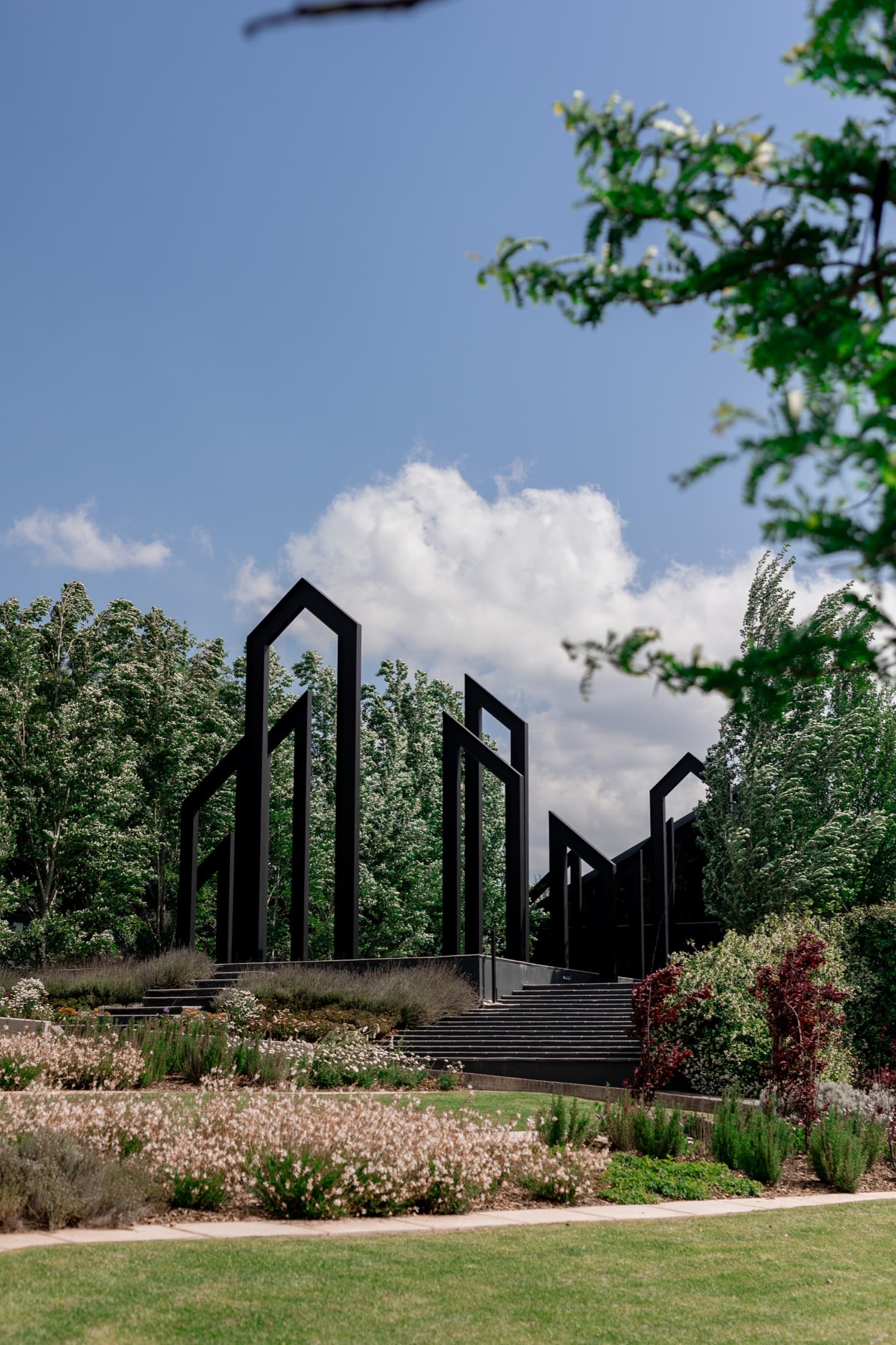 The gate monument and gardens at Inimitable