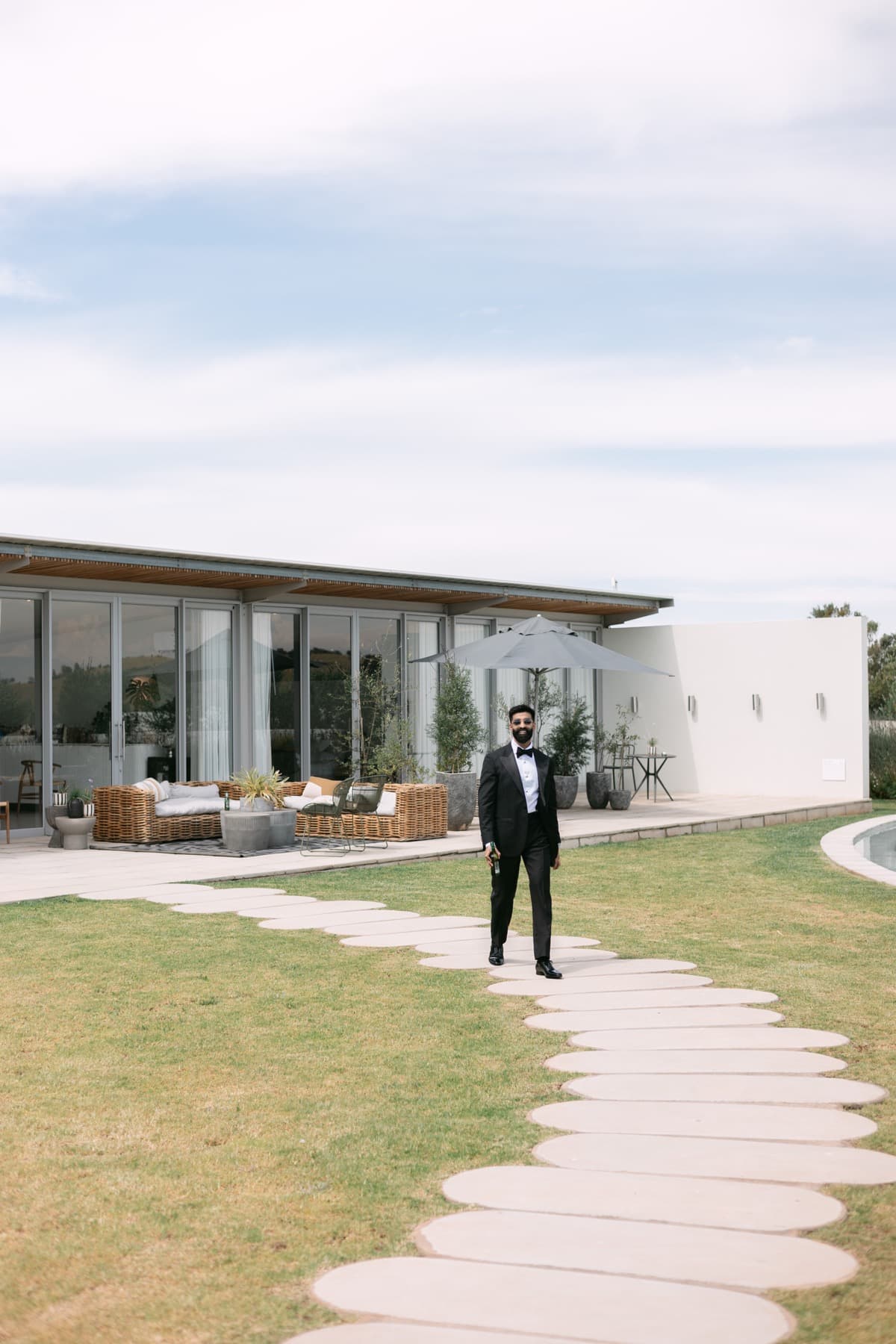 A moment at the Inimitable estate